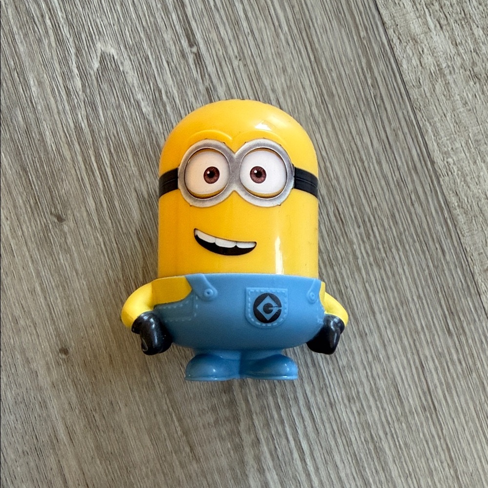Minion toy container